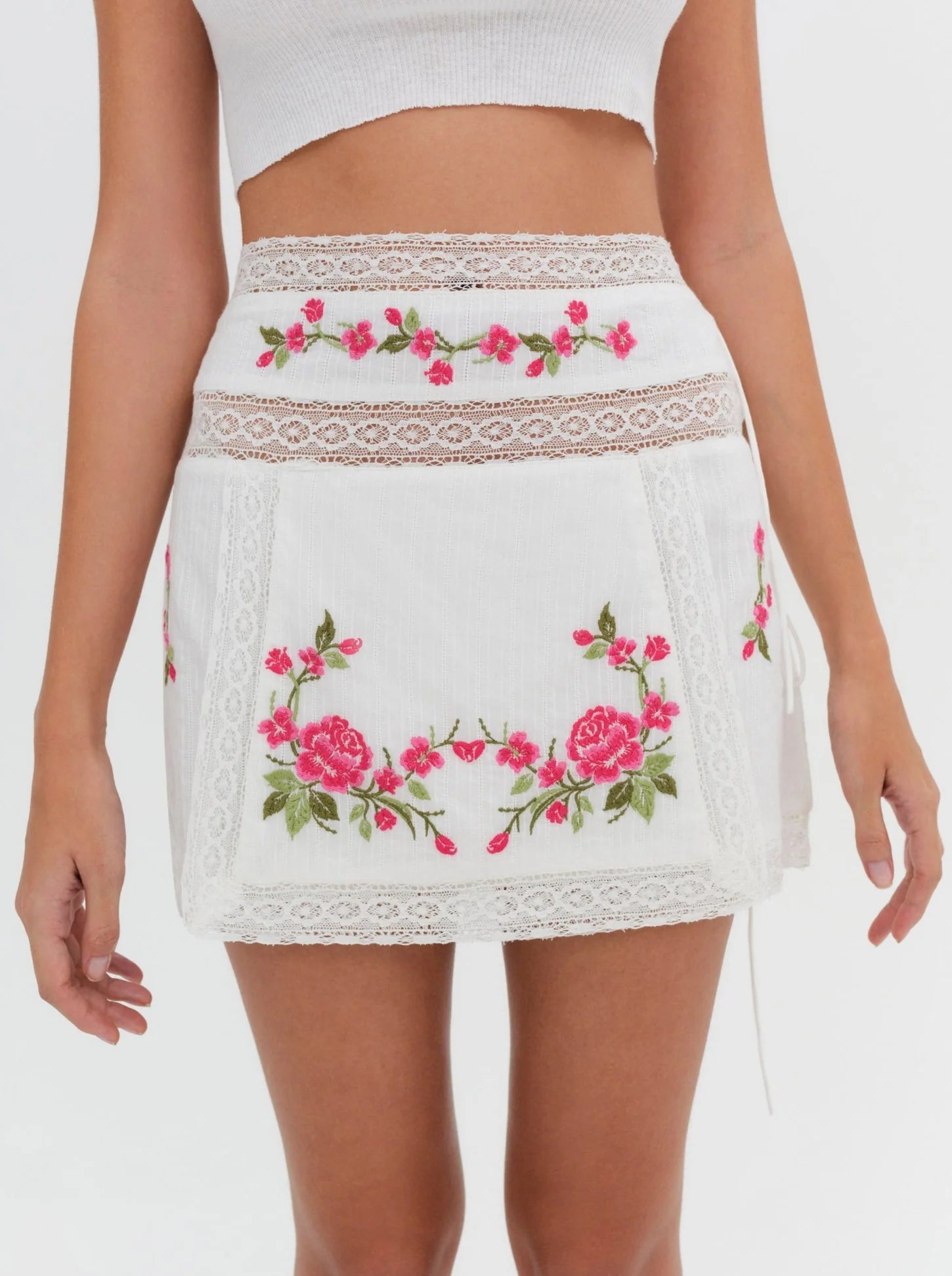 For Love & Lemons Jolene Mini Skirt | White/Floral | Size L | Shopbop For Love & Lemons Jolene Mini Skirt | White/Floral | Size L | Shopbop