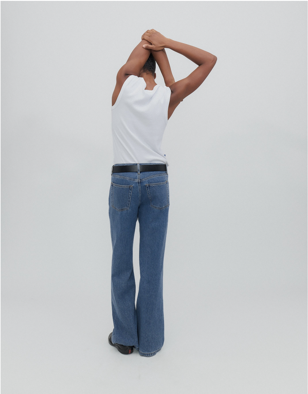 STILL HERE - Walker in Cloud Classic Blue