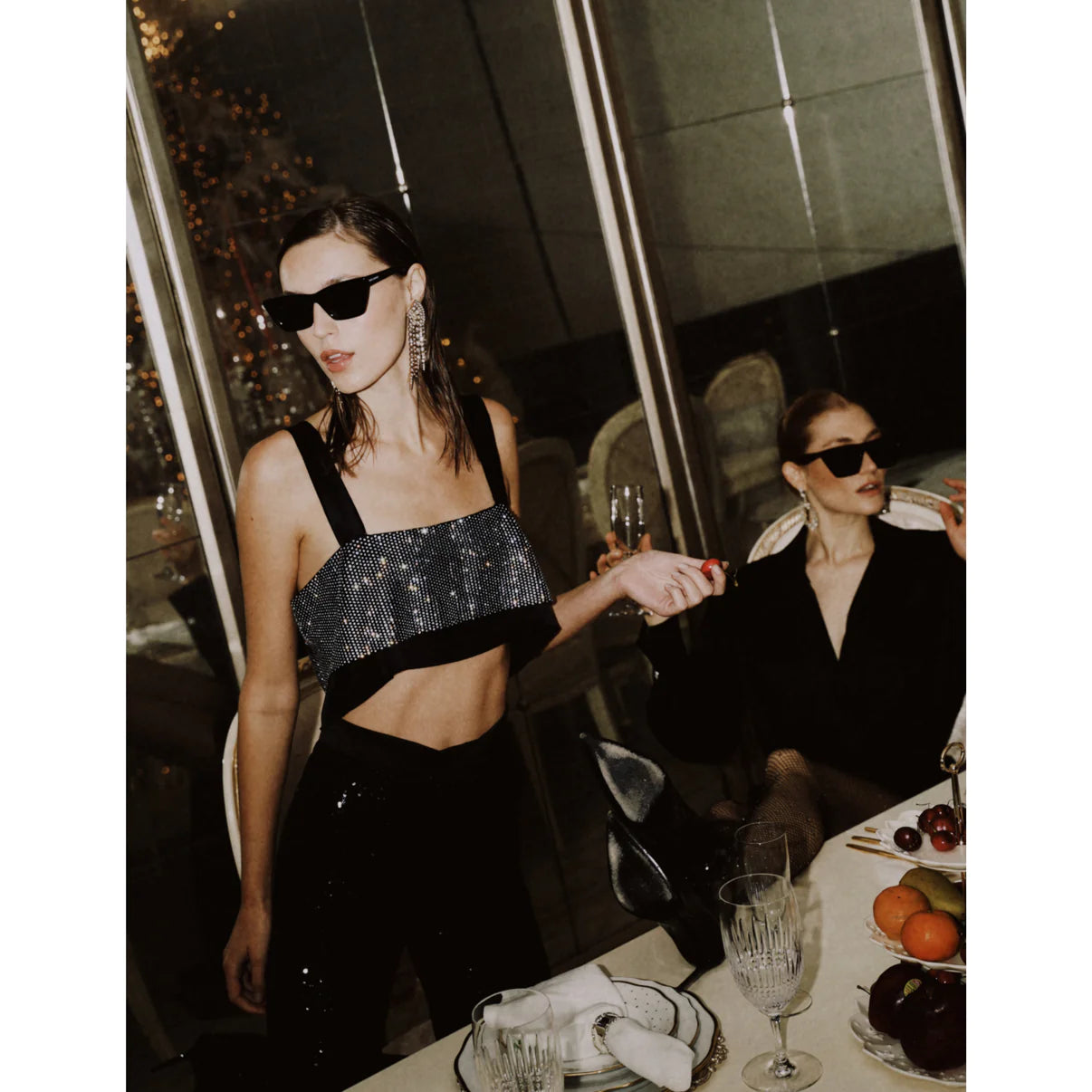 NONCHALANT LABEL - Capri Crop in Black