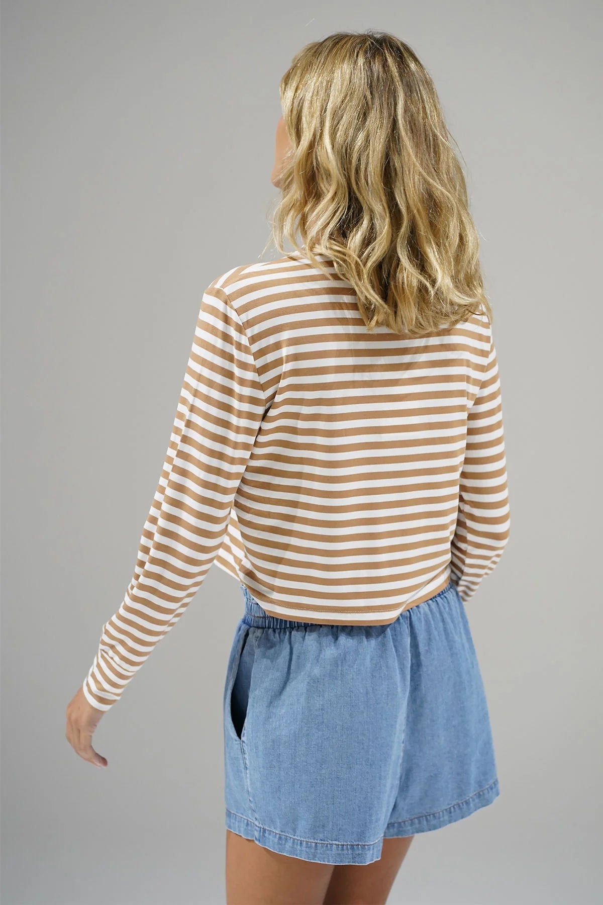 Jo Chambray Short in Faded Blue