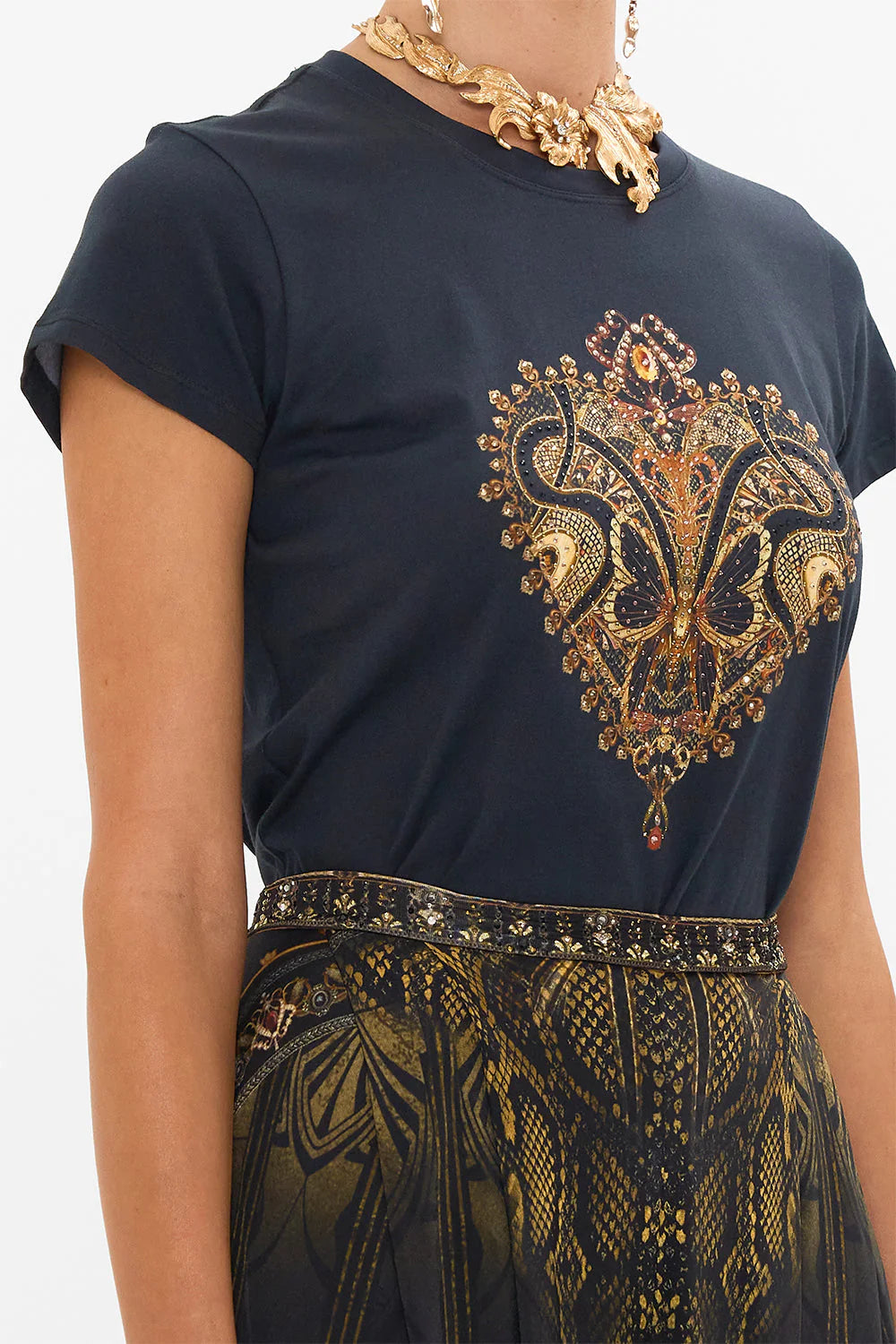 Slim Fit Round Neck T-Shirt in Black