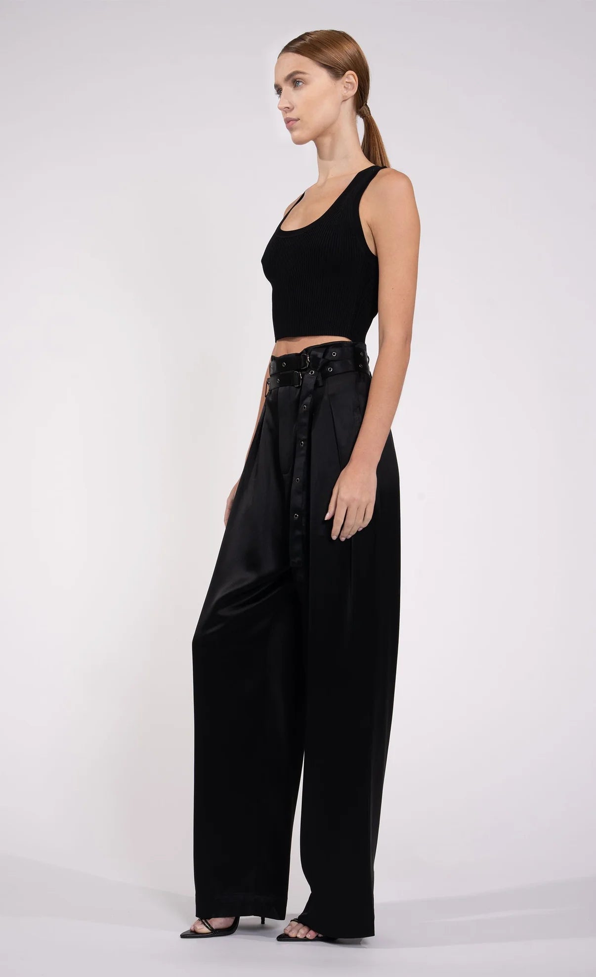 Eve Crop in Black
