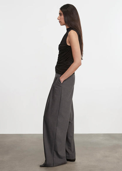 Sleeveless Twist Top in Black