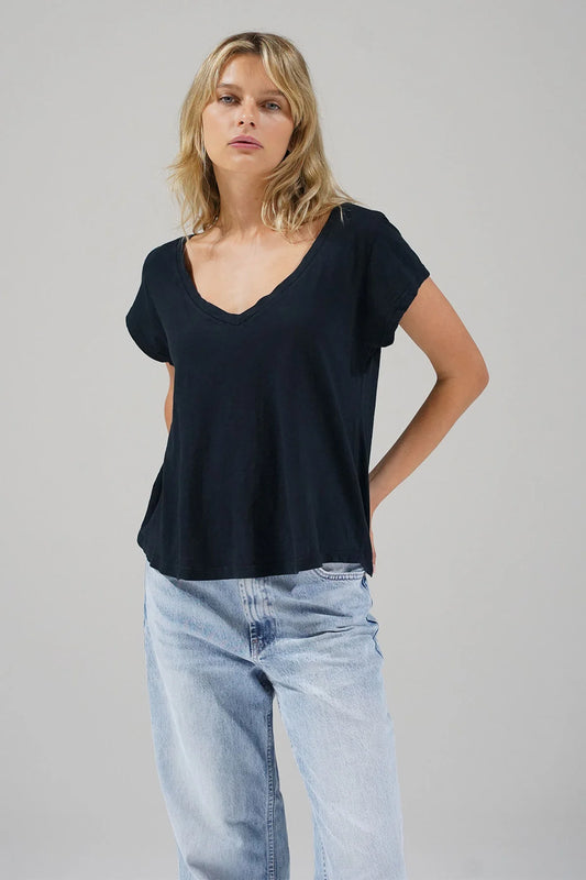 Essential Cotton Kaden V Neck in Black