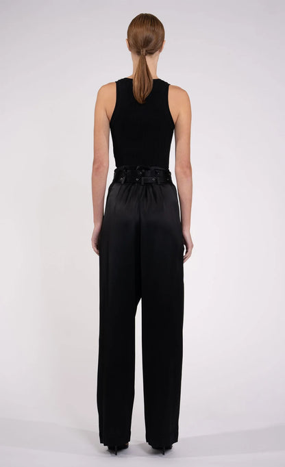 Eve Crop in Black